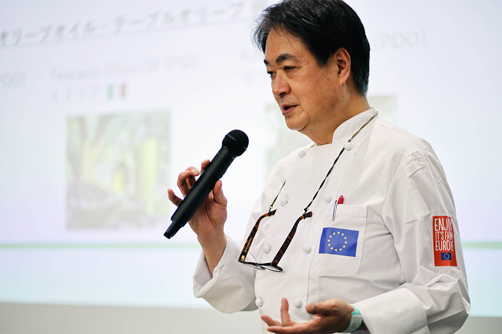 「T.K.G.(卵かけご飯)にも、EU産オリーブオイルをひと回しすると、とってもおいしいんです。大事にとっておかず、調味料代わりに、毎日の食事に使ってみてください」