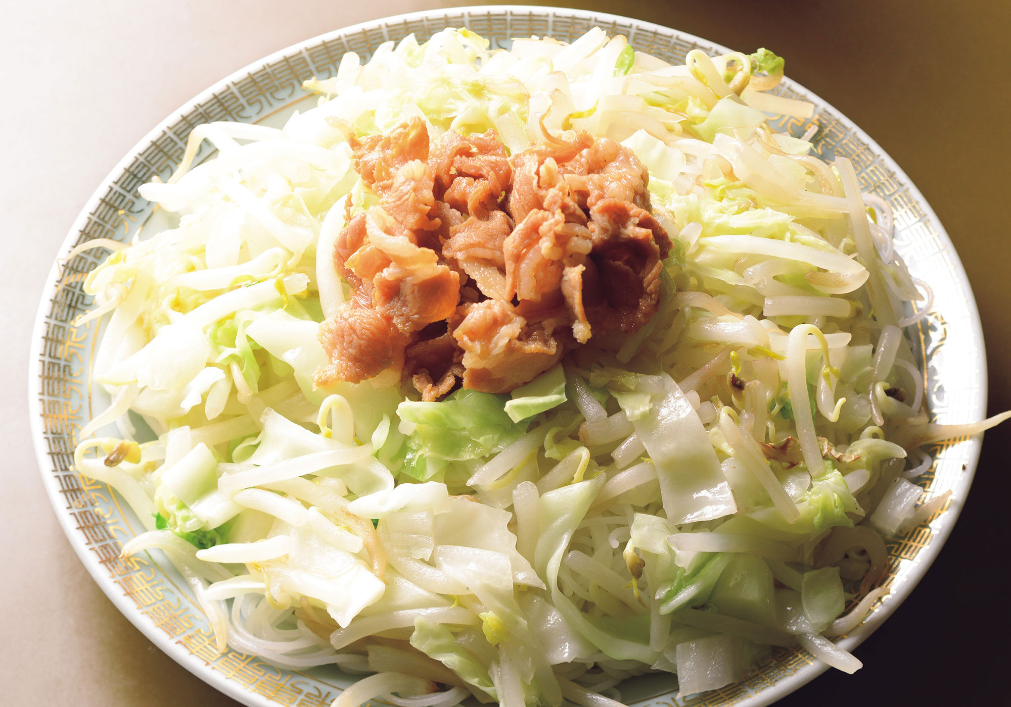 「まさか!」の贅沢な鶏ガラスープ使い 「ビーフン東」の焼きビーフン フェーズフリーな食材レシピ