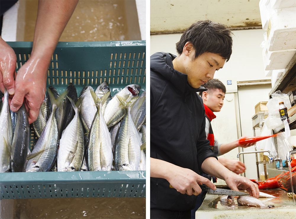 (写真左)アジも一尾ずつ前田さんが選り分けるため、氷水から上げてきれいに並べる。 (写真右)行き先が決まった魚からどんどん水洗い。仕入れにくる料理人もここで下拵えをしていく。