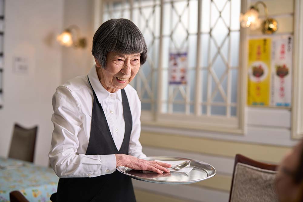 窪内佳子