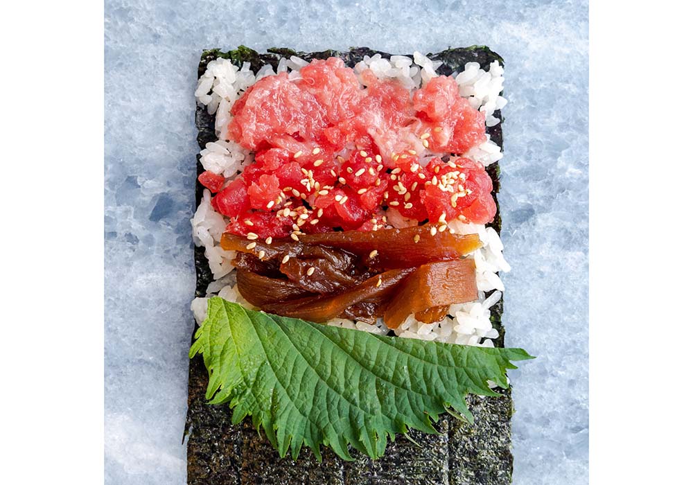 パリに立ち食いすしが登場!ストリートフード感覚で楽しむ手巻きずし