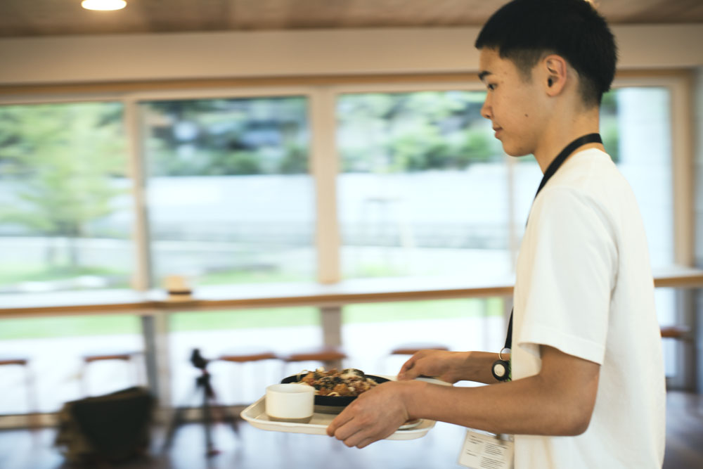 「神山まるごと高専」5年間全寮制の学生たちの給食に密着!