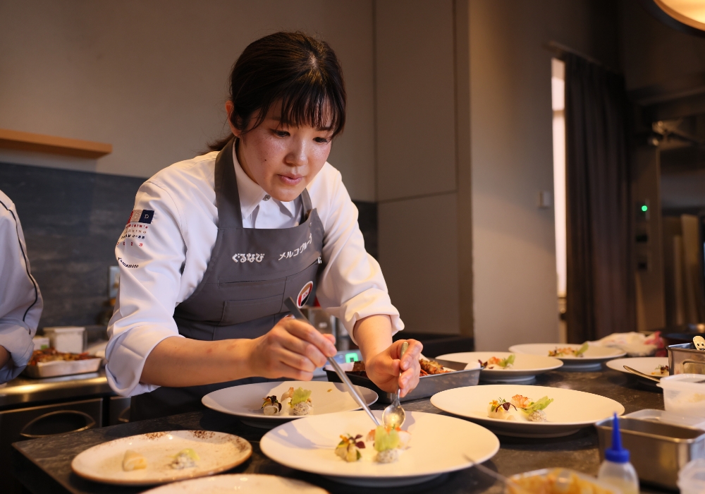 ファイナルステージは審査員の前での調理&試食審査
