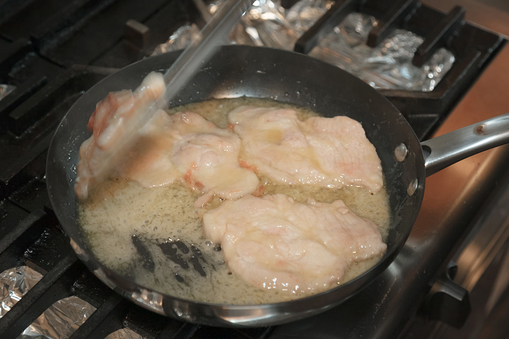 【7】肉を戻し入れる
