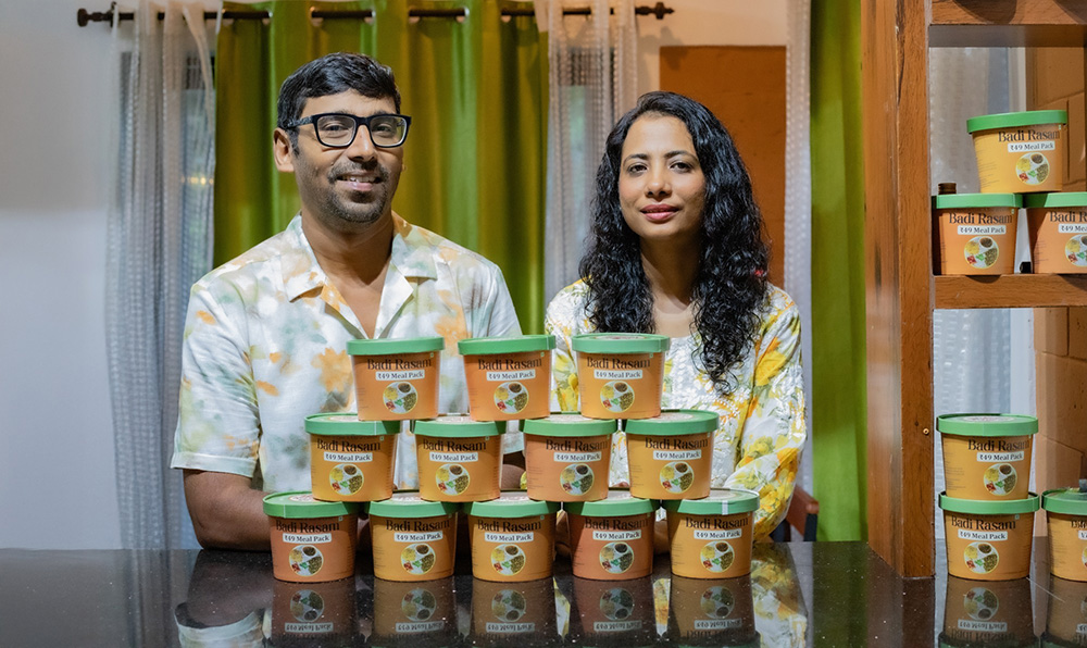 ケーララ州出身のファイザル・スバイルさん（左）とオリッサ州出身のアーシファ・フィルドゥス（右）さん