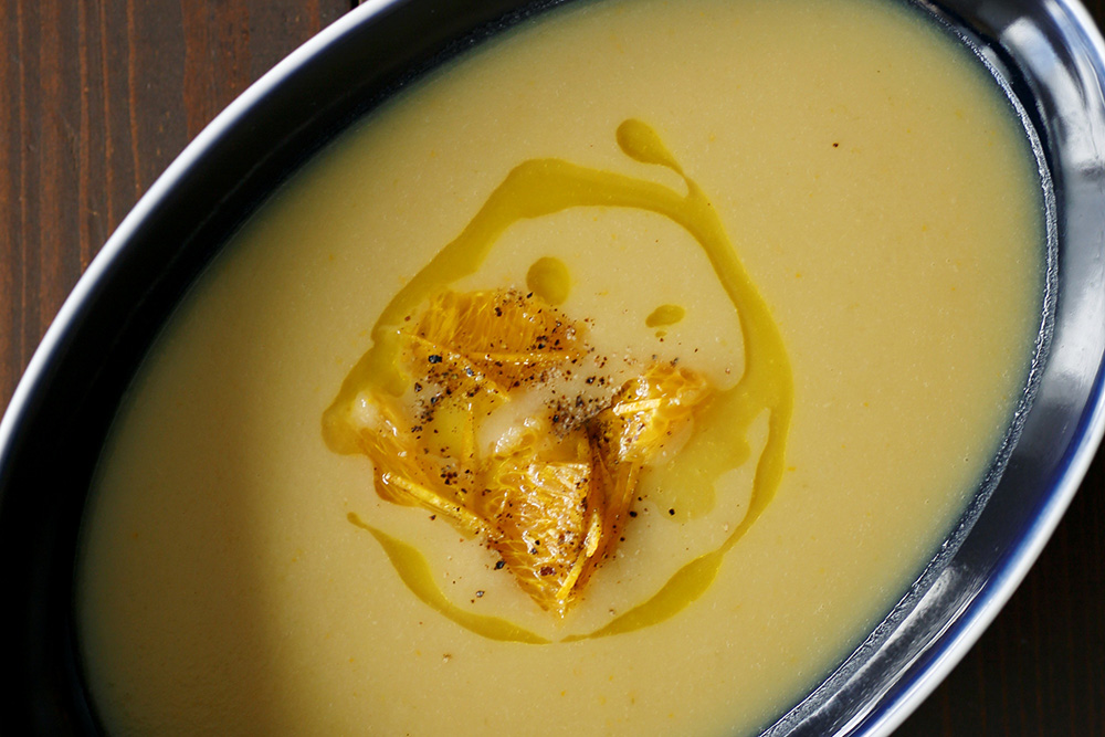 甘酸っぱくさらっとした口当たり「オレンジとサツマイモのスープ」