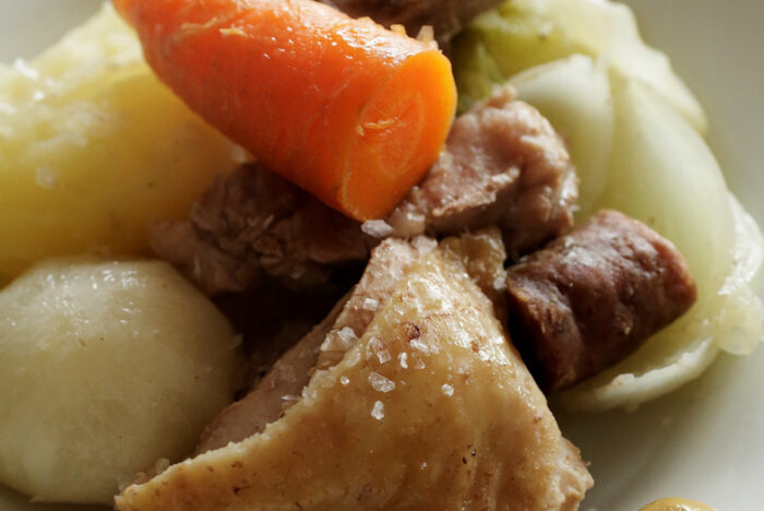 短時間の煮込みでも滋味深い「野菜、鶏肉、豚肉のボッリートミスト風」