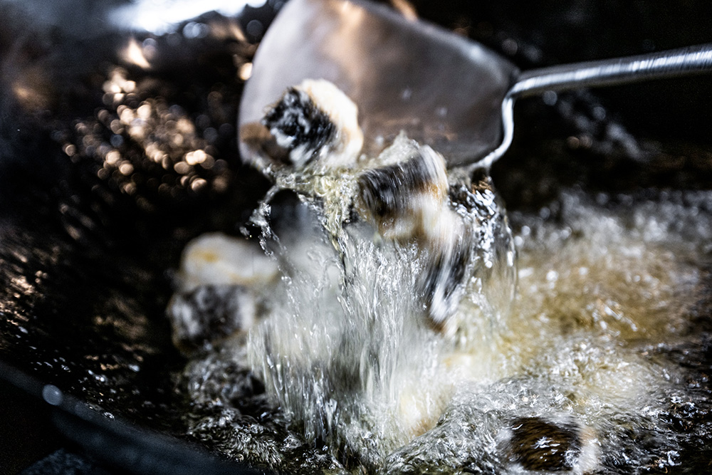 調理される銀だら