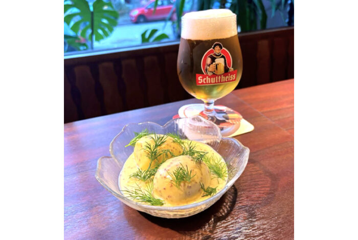 ベルリンで人気再燃！レトロな居酒屋“クナイペ”文化の再興