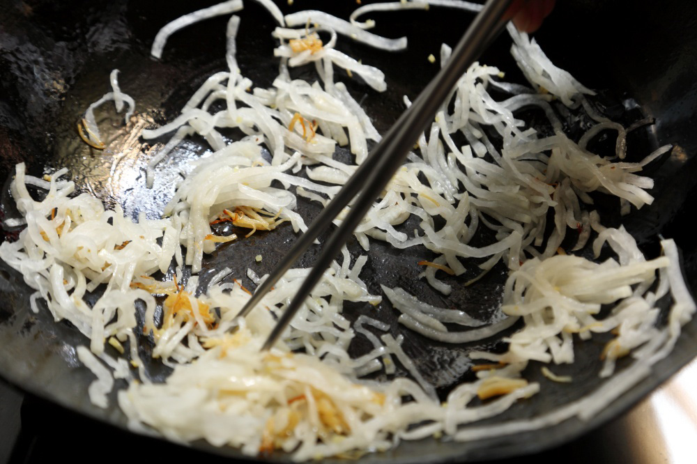 ［８］ダイコンを加える