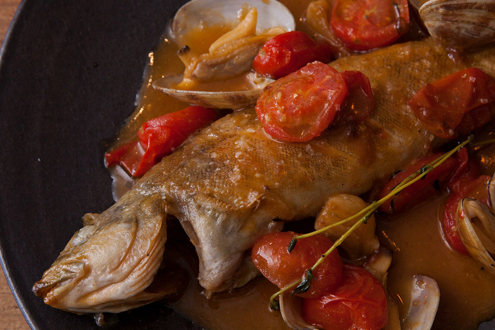 アラの旨味をソースに凝縮「アイナメのブイヤベース」