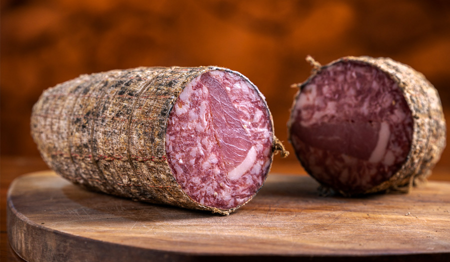 365日の献身が生んだ豚肉加工の芸術