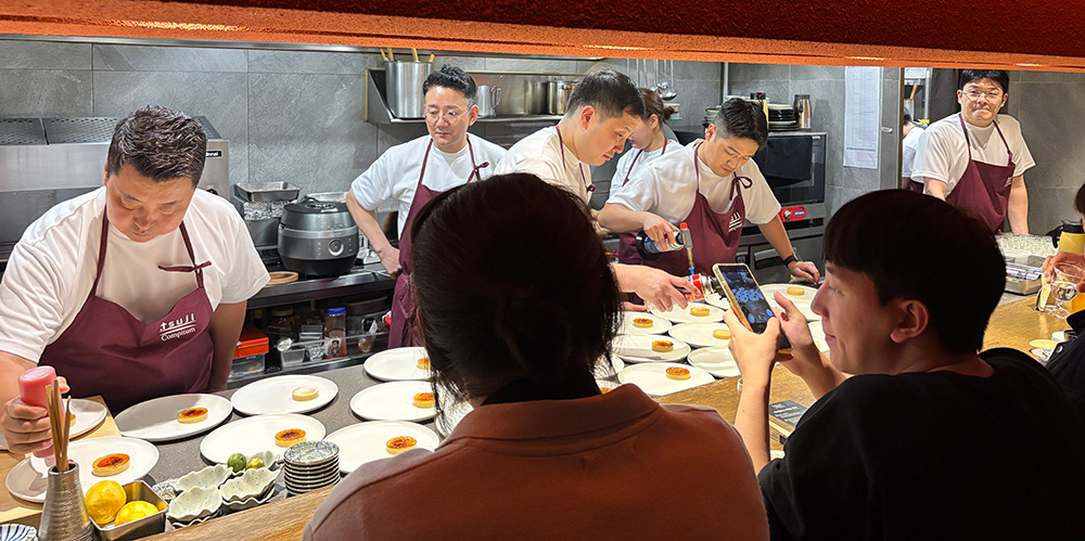 卒業生校友会の様子