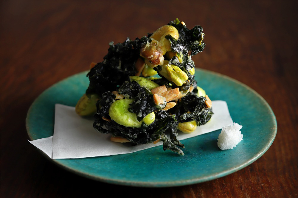 空豆とわかめのかき揚げ