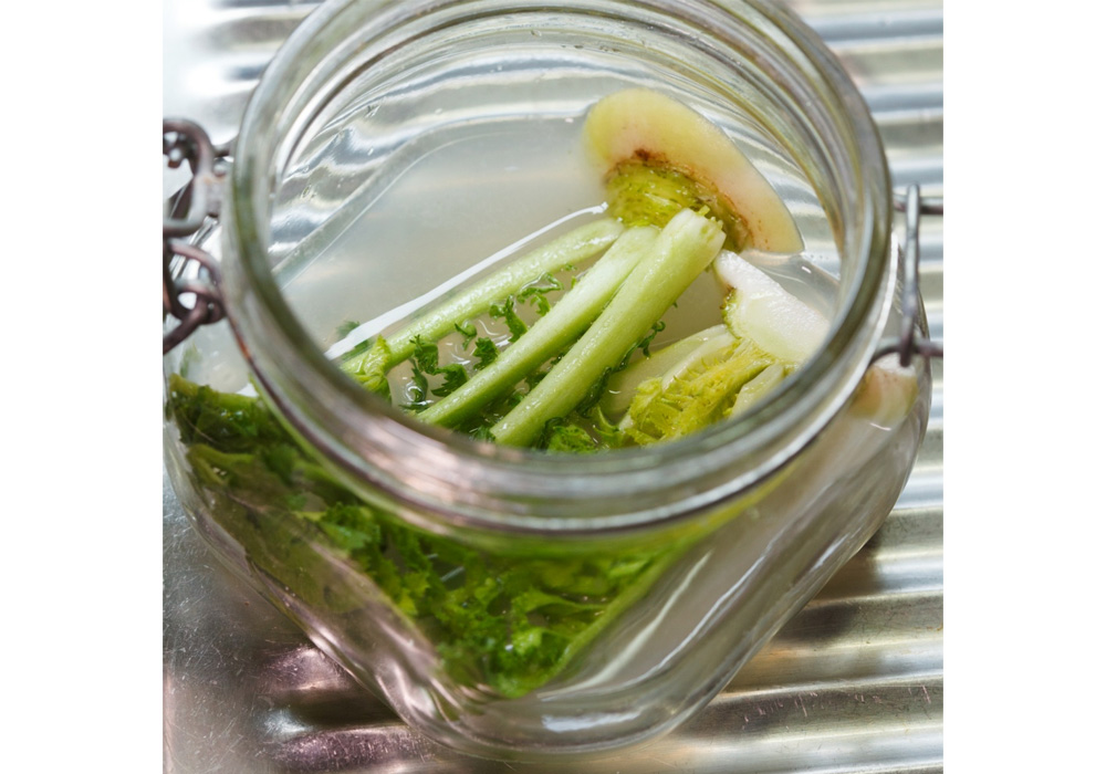 ［３］くず野菜を加える