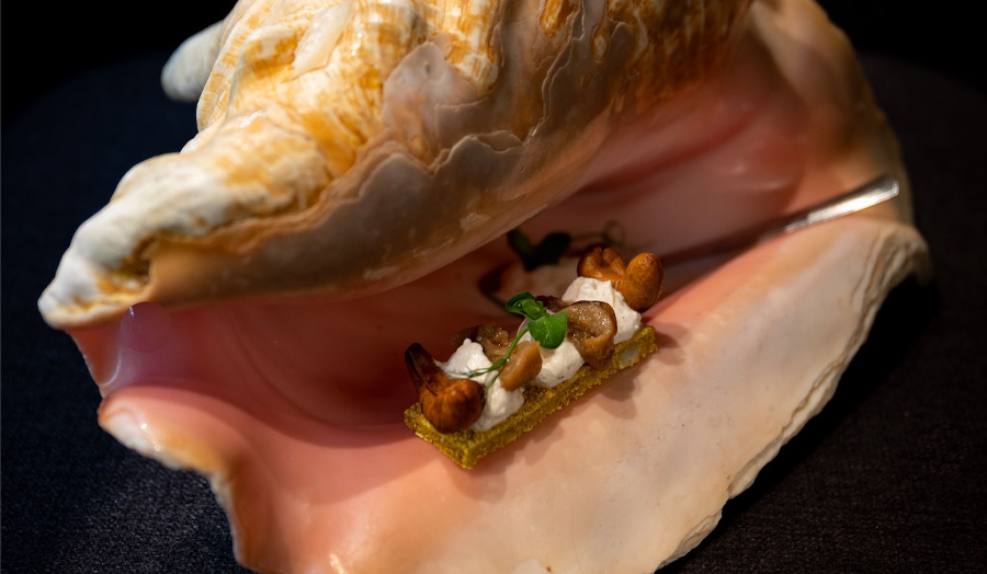 カリブ海諸島の食文化をガストロノミーに昇華。パリで唯一のアンティル料理店