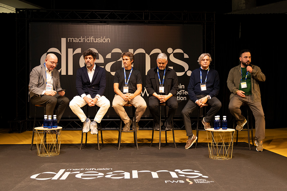 「La nueva economía del plato 料理の新しい経済」セッションの様子