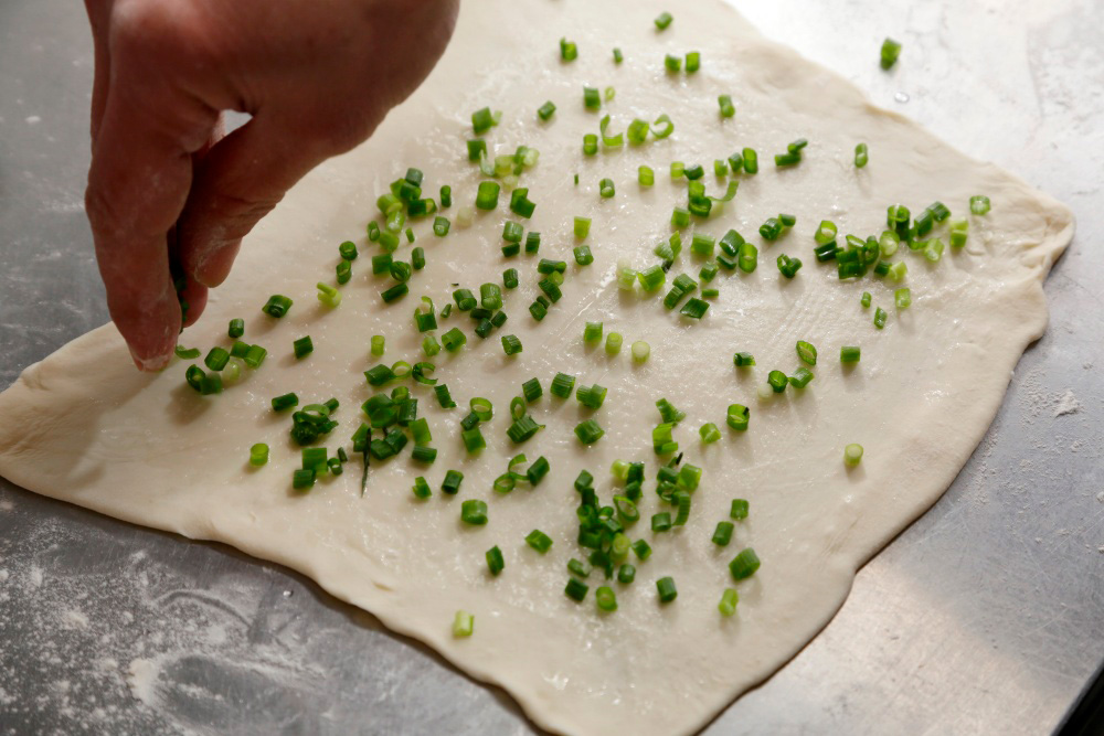 ［６］ネギを散らす