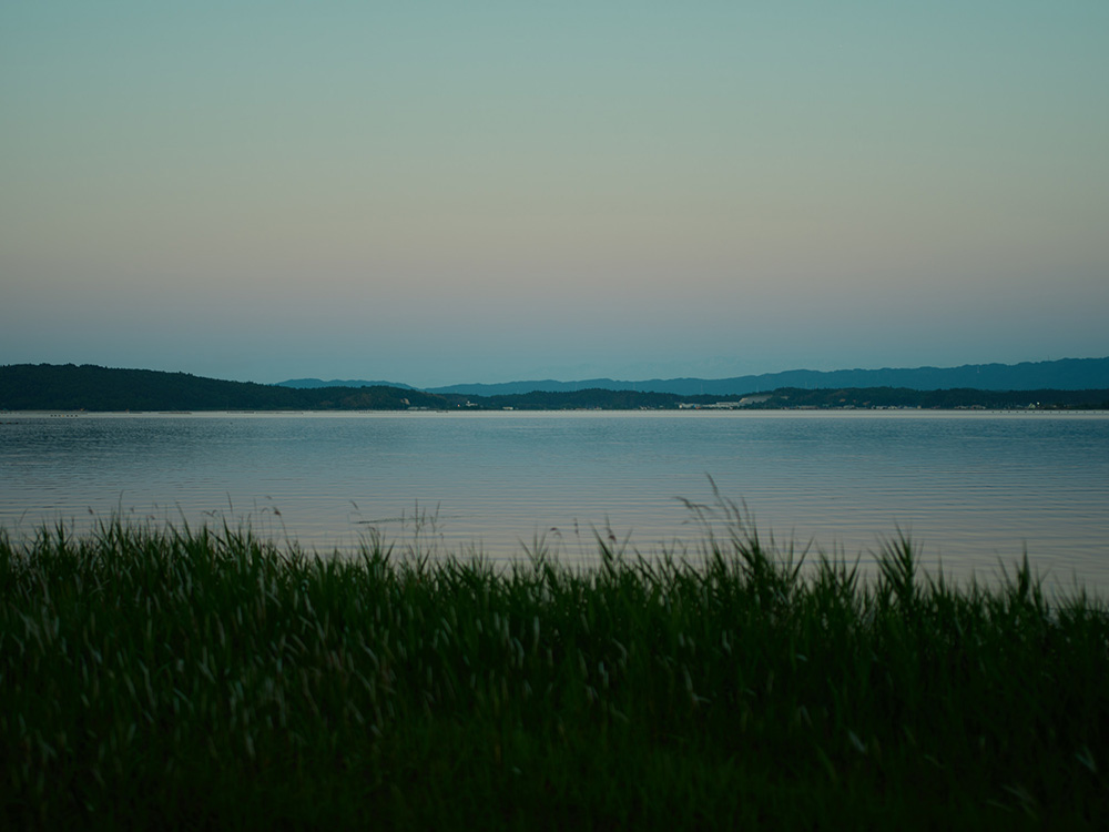ヴィラ デラ パーチェの渚からの夕景