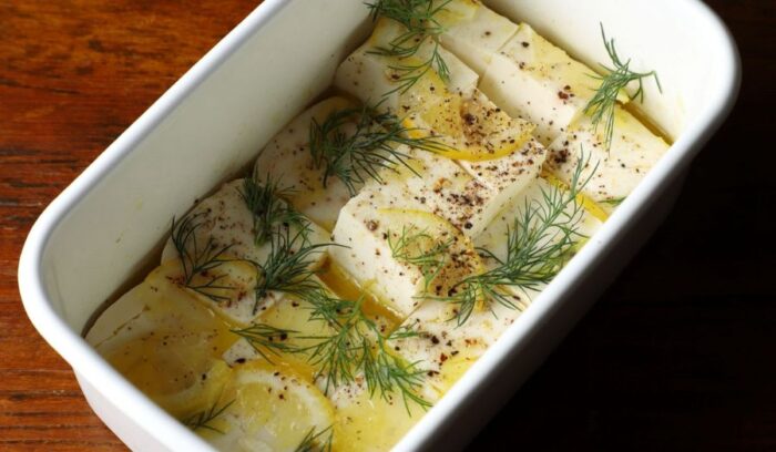 レモンとハーブで爽やかな夏のつまみへ「豆腐のレモンマリネ」
