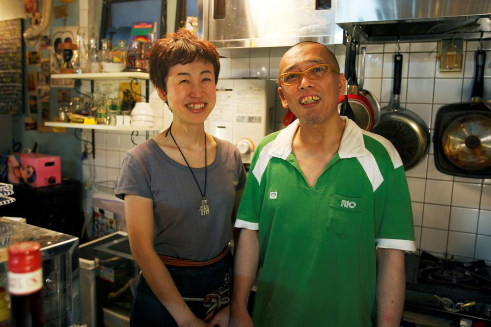 「ロス・バルバドス」上川大助さん、真弓さん