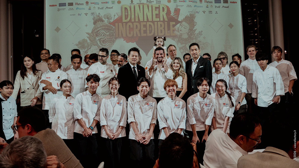 「ディナー・インクレディブル（Dinner Incredible）」の様子